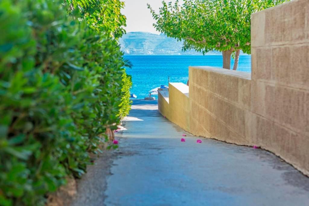 Haraki Mare Studios Beach Front Exterior photo