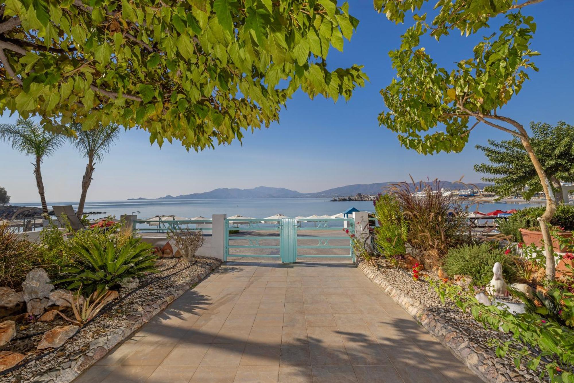 Haraki Mare Studios Beach Front Exterior photo