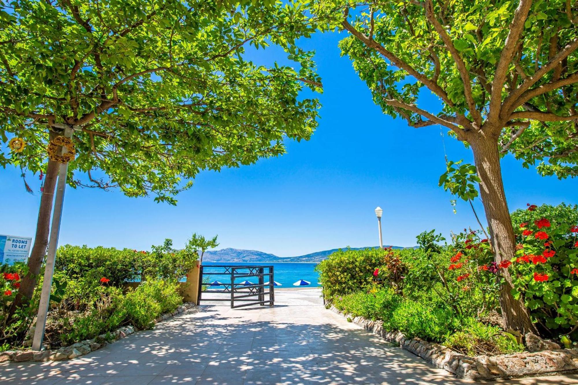 Haraki Mare Studios Beach Front Exterior photo